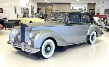Rolls-Royce-Silver-SpiritSpurDawn-1953-Saloon-Sedan-15