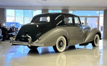Rolls-Royce-Silver-SpiritSpurDawn-1953-Saloon-Sedan-21