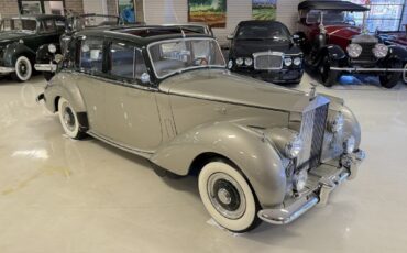 Rolls-Royce-Silver-SpiritSpurDawn-1953-Saloon-Sedan-25