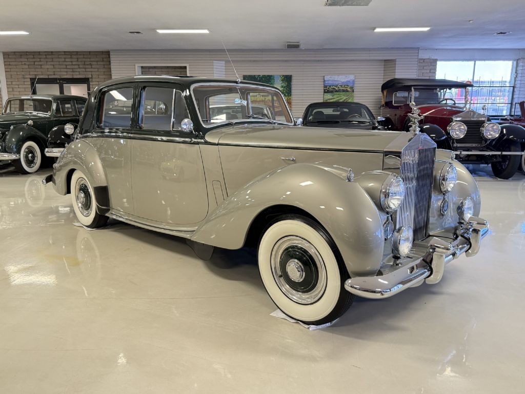 Rolls-Royce-Silver-SpiritSpurDawn-1953-Saloon-Sedan-26