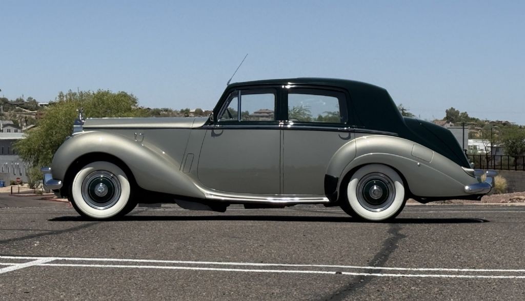 Rolls-Royce-Silver-SpiritSpurDawn-1953-Saloon-Sedan-4