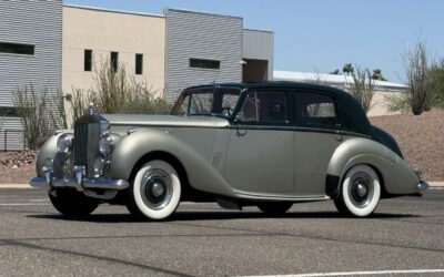 Rolls-Royce Silver Spirit/Spur/Dawn 1953 Saloon (Sedan)