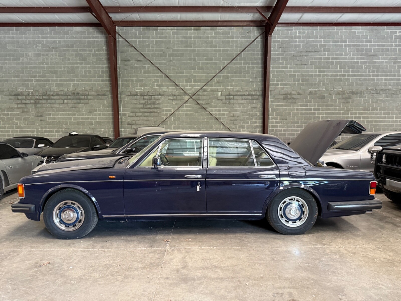 Rolls-Royce-Silver-SpiritSpurDawn-1982-Sedan-2