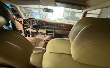 Rolls-Royce-Silver-SpiritSpurDawn-1982-Sedan-7