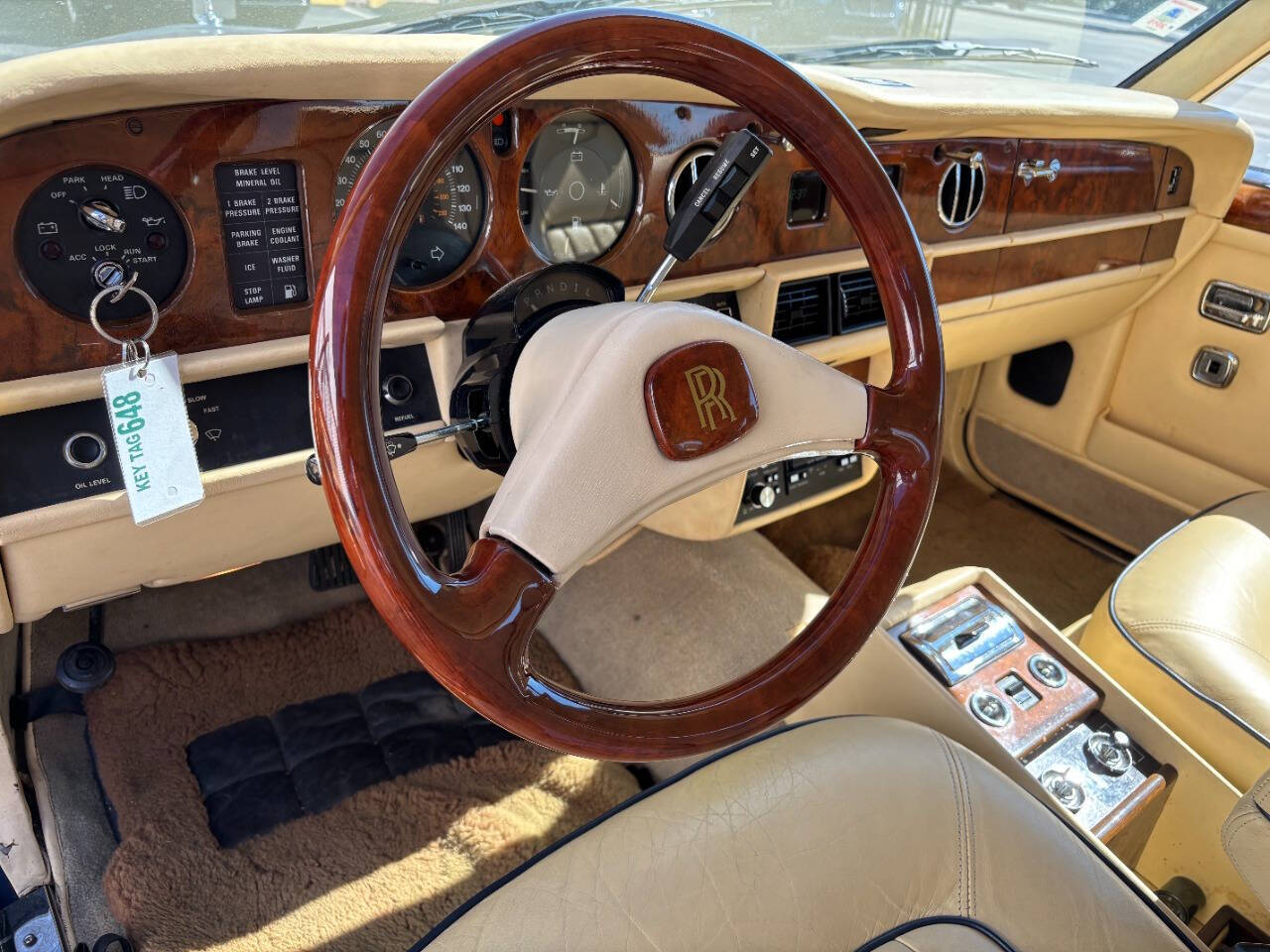 Rolls-Royce-Silver-SpiritSpurDawn-1985-Sedan-17