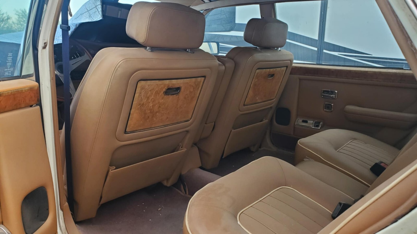 Rolls-Royce-Silver-SpiritSpurDawn-1986-Sedan-12