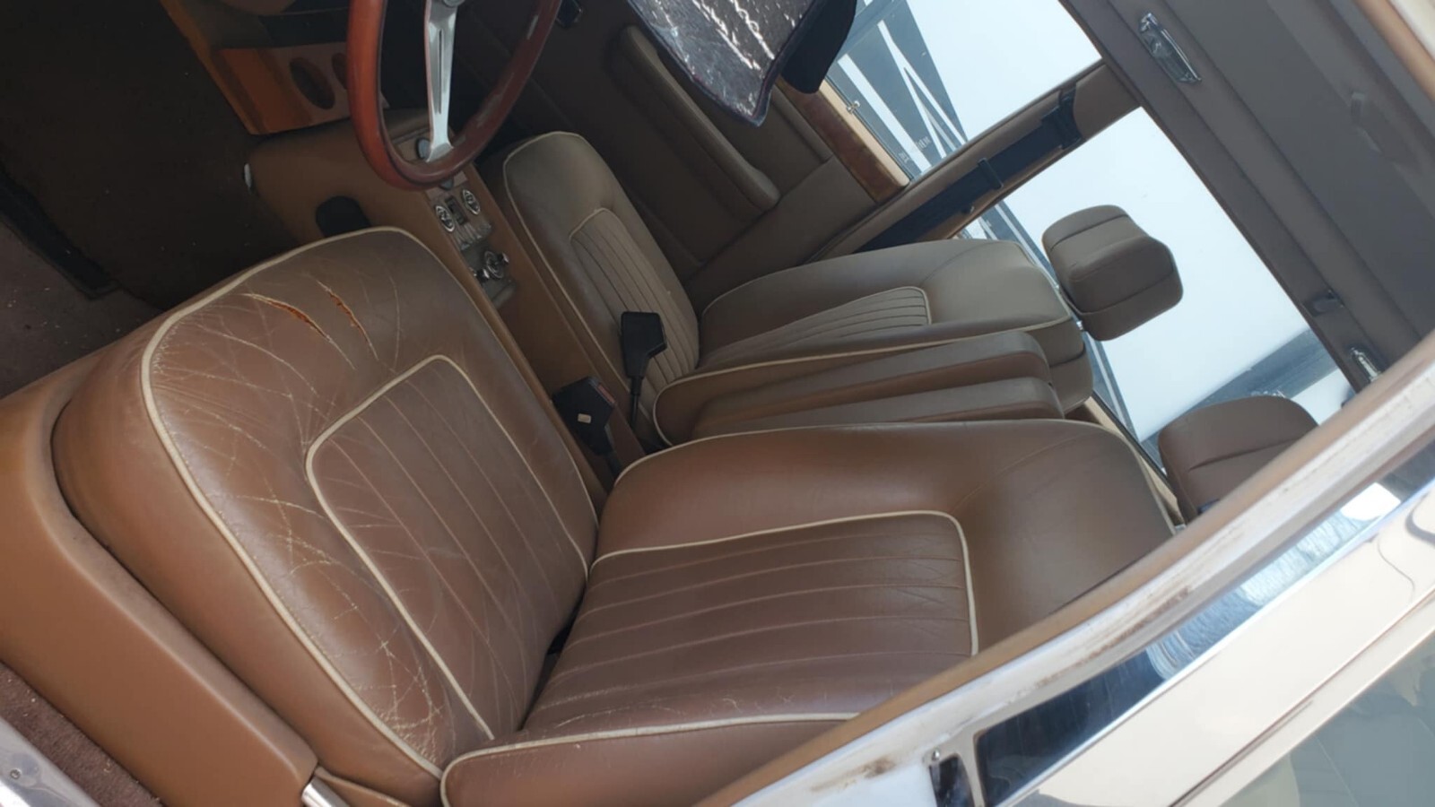 Rolls-Royce-Silver-SpiritSpurDawn-1986-Sedan-7