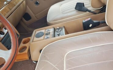 Rolls-Royce-Silver-SpiritSpurDawn-1986-Sedan-8