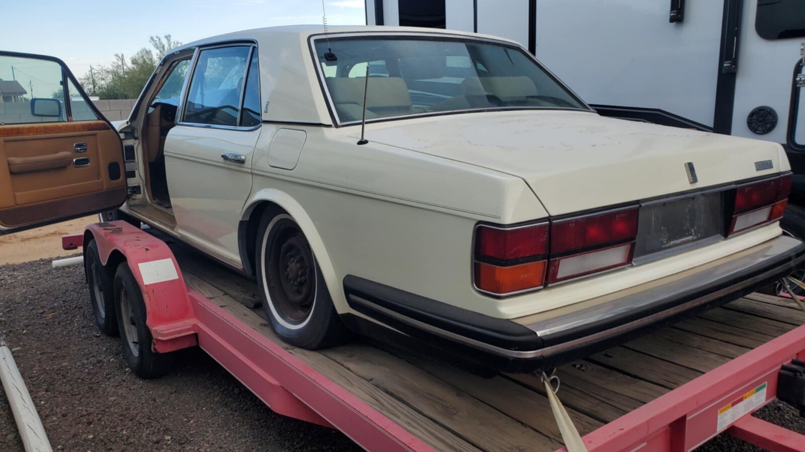 Rolls-Royce-Silver-SpiritSpurDawn-1986-Sedan-9