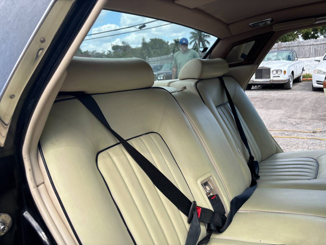 Rolls-Royce-Silver-SpiritSpurDawn-1991-Sedan-13