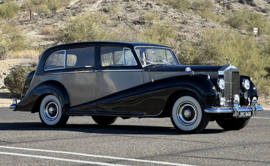 Rolls-Royce-Silver-Wraith-1956-Seven-Passenger-Limousine-10