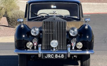 Rolls-Royce-Silver-Wraith-1956-Seven-Passenger-Limousine-11