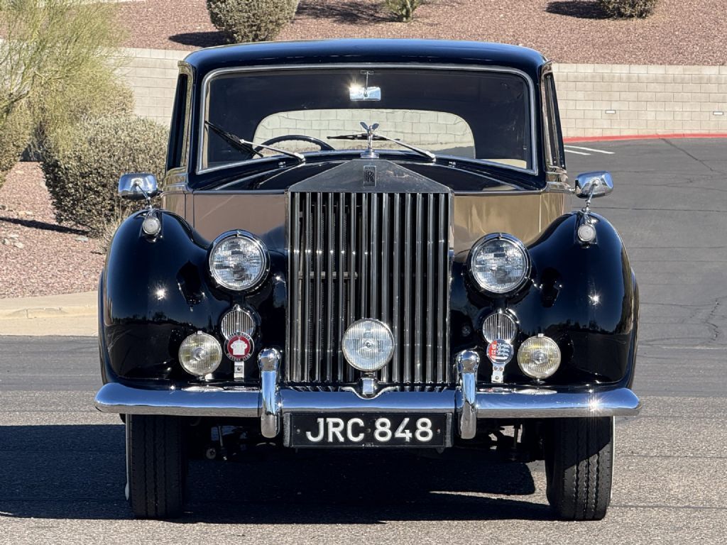 Rolls-Royce-Silver-Wraith-1956-Seven-Passenger-Limousine-11