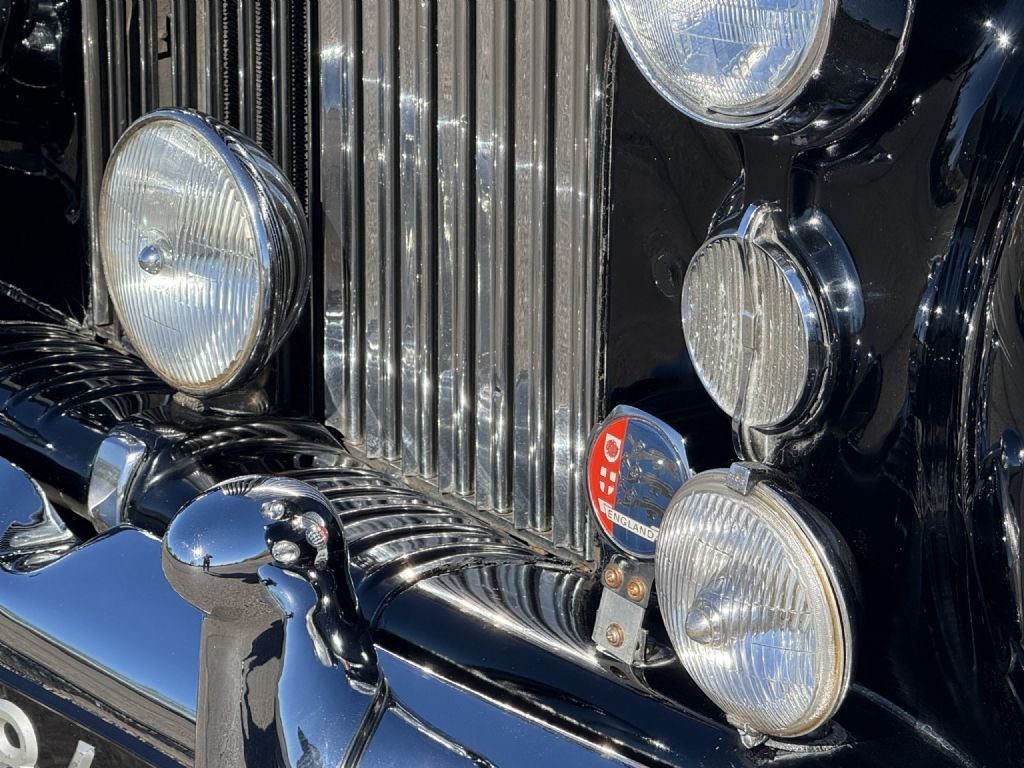 Rolls-Royce-Silver-Wraith-1956-Seven-Passenger-Limousine-17