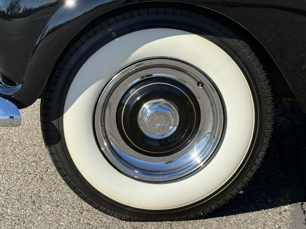 Rolls-Royce-Silver-Wraith-1956-Seven-Passenger-Limousine-18