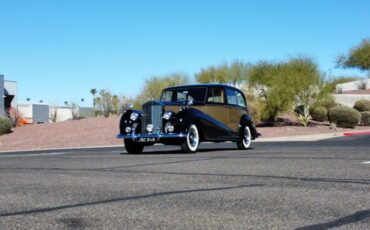 Rolls-Royce-Silver-Wraith-1956-Seven-Passenger-Limousine-32