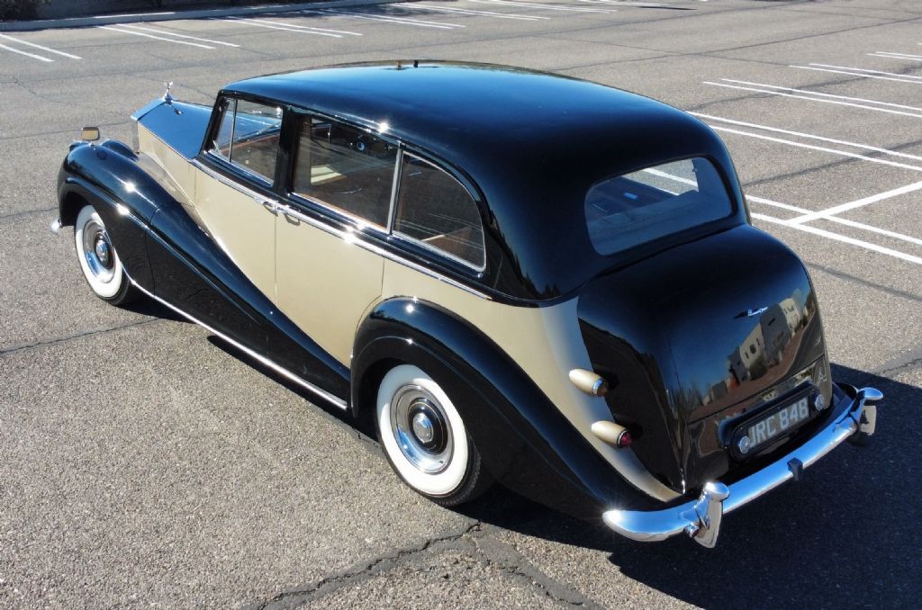 Rolls-Royce-Silver-Wraith-1956-Seven-Passenger-Limousine-34