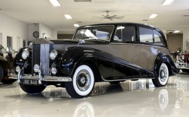 Rolls-Royce-Silver-Wraith-1956-Seven-Passenger-Limousine-36