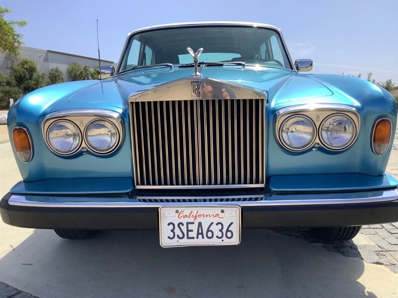Rolls-Royce-Wraith-1978-Sedan-2