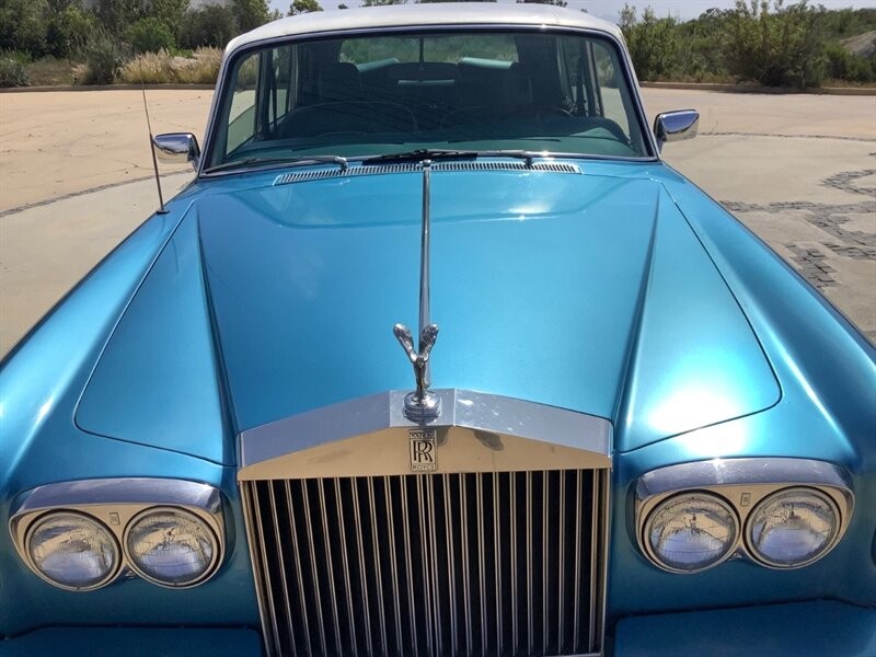 Rolls-Royce-Wraith-1978-Sedan-3