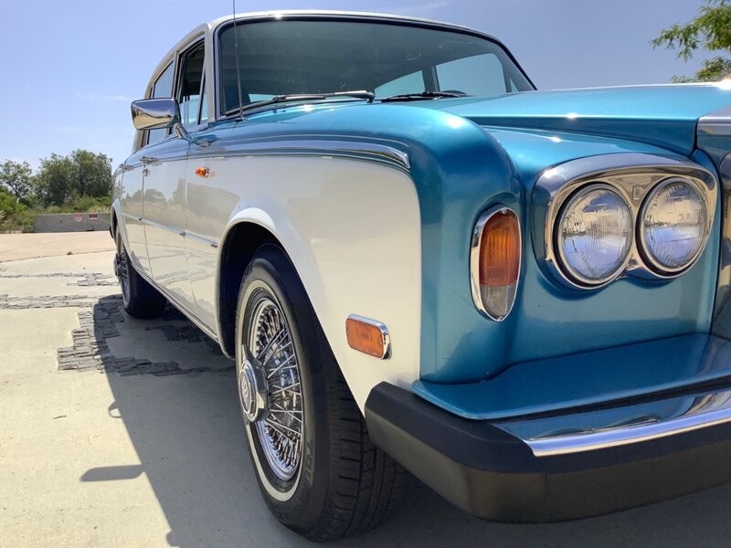 Rolls-Royce-Wraith-1978-Sedan-9