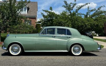 Rolls-Royce-silver-cloud-ii-1961-1