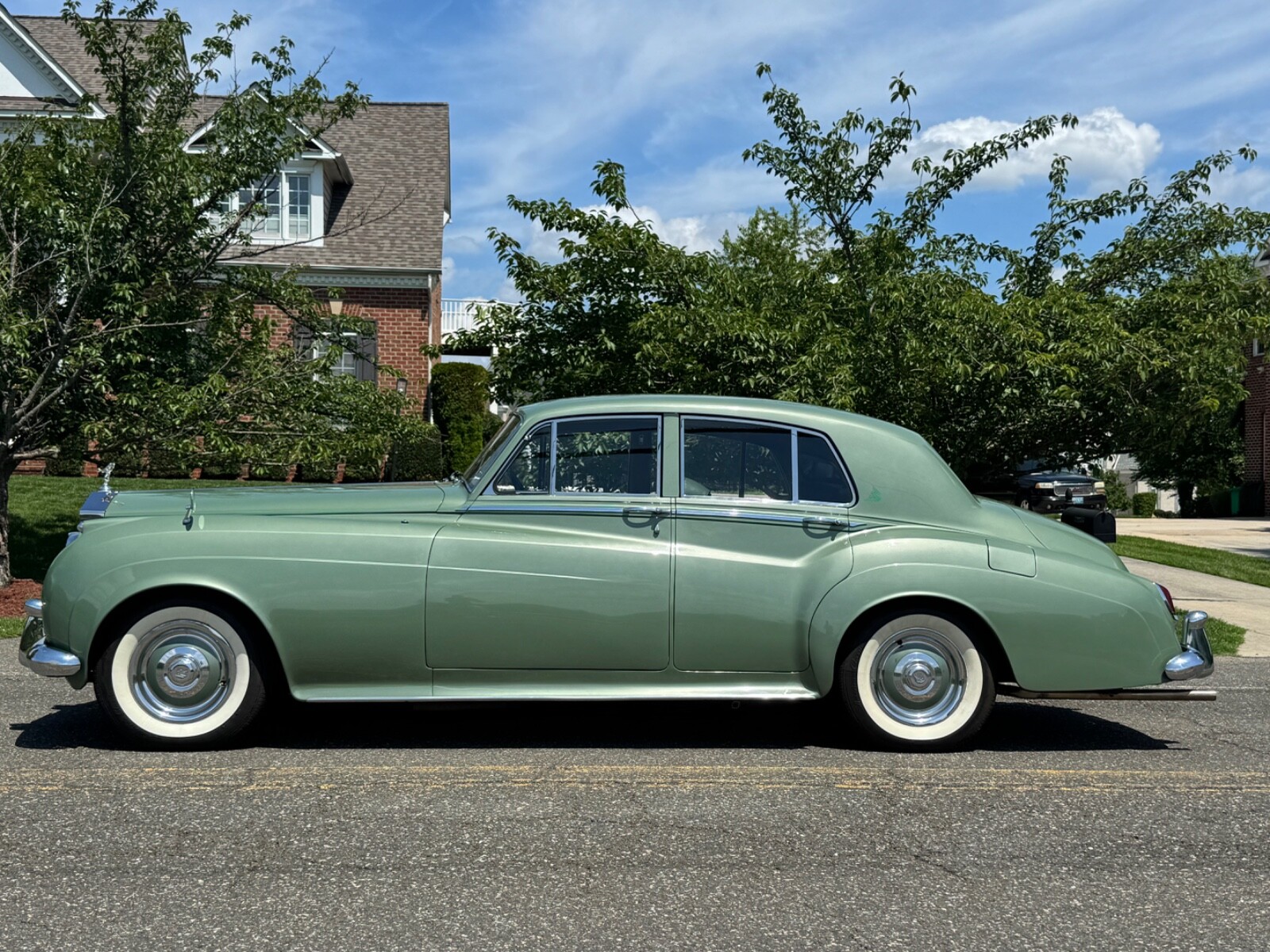 Rolls-Royce-silver-cloud-ii-1961-1