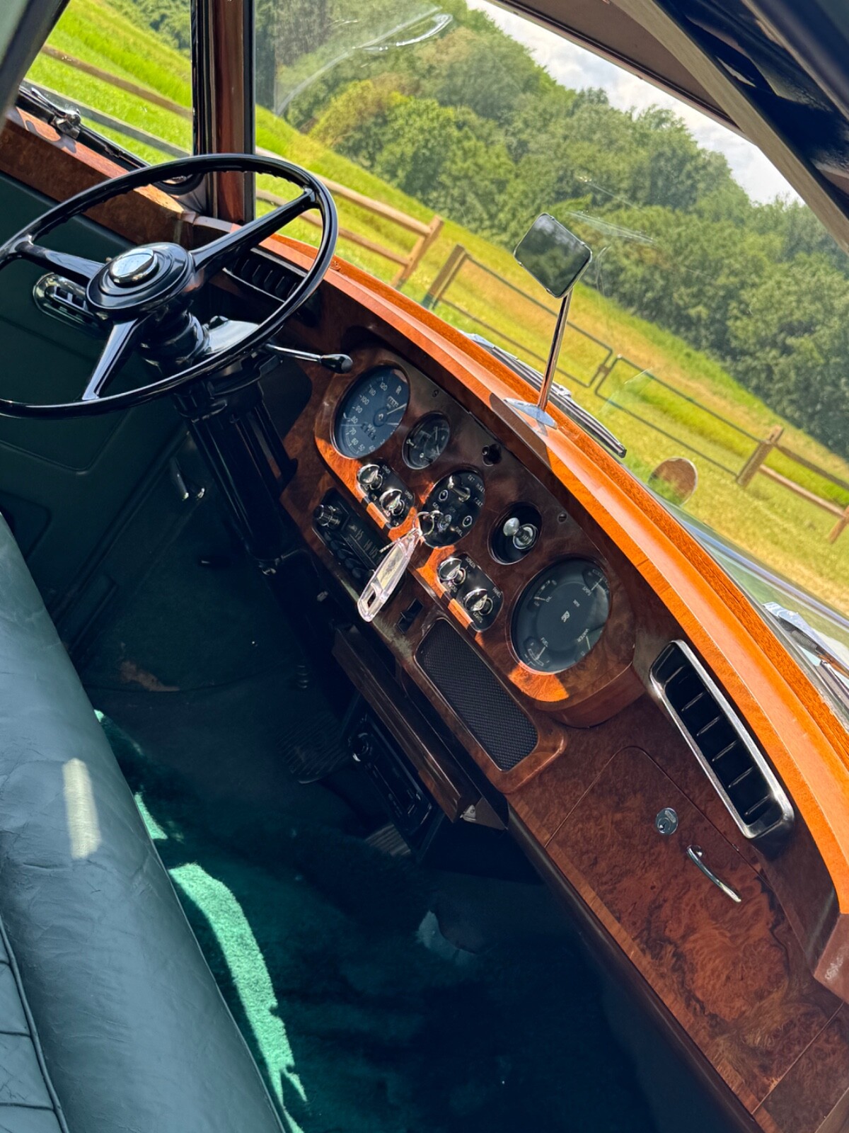 Rolls-Royce-silver-cloud-ii-1961-17