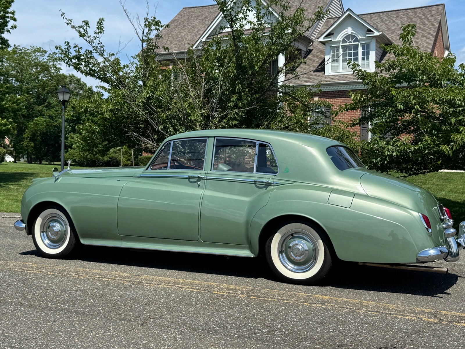 Rolls-Royce-silver-cloud-ii-1961-3