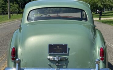 Rolls-Royce-silver-cloud-ii-1961-4