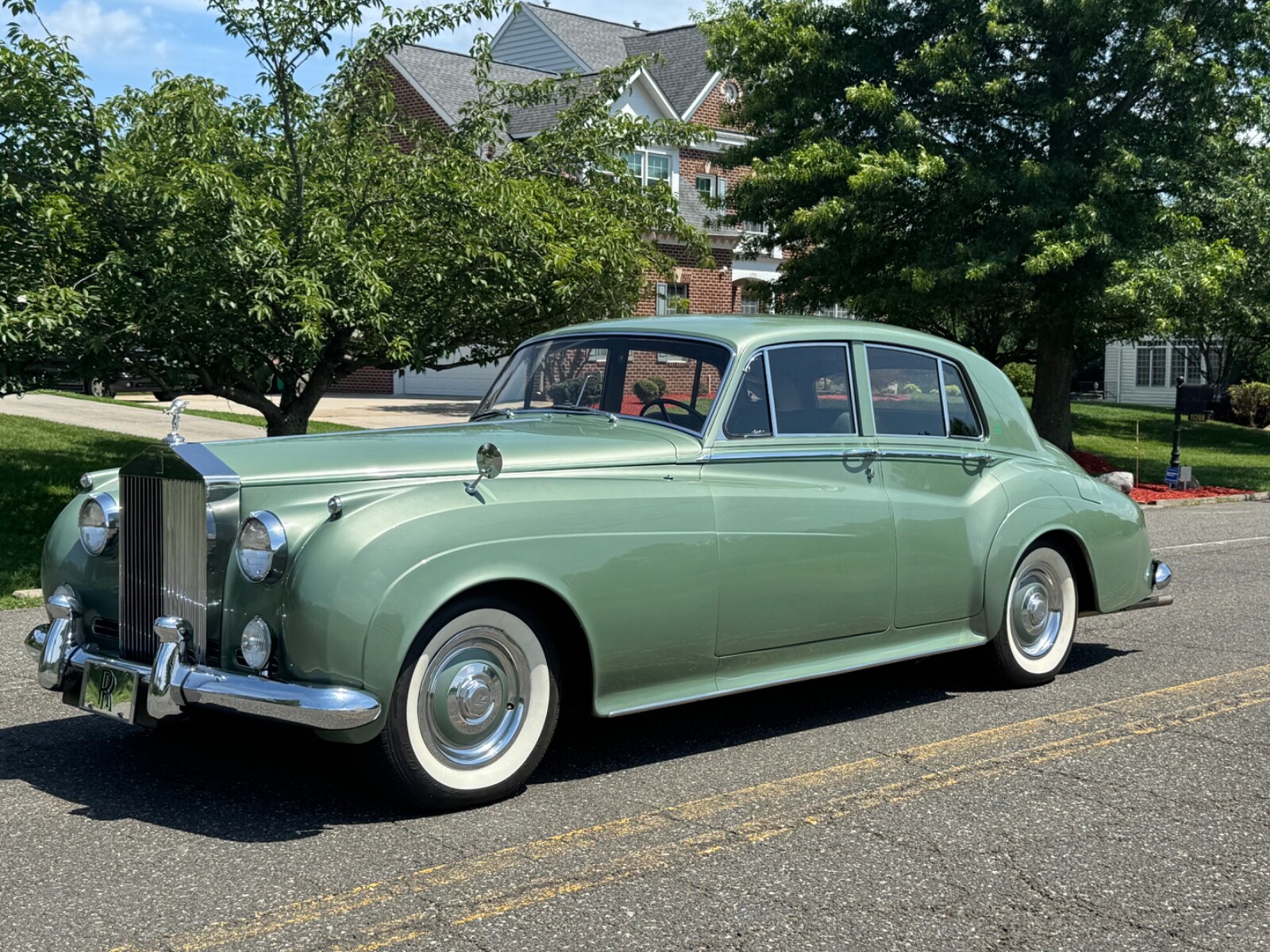 Rolls-Royce-silver-cloud-ii-1961