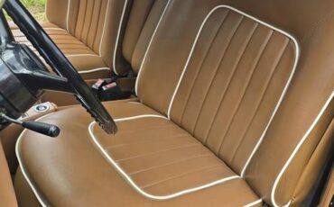Rolls-royce-Silver-spur-1982-black-17