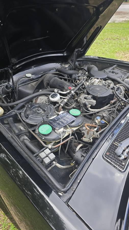 Rolls-royce-Silver-spur-1982-black-19