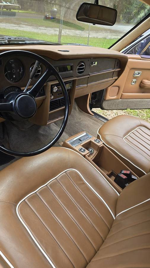 Rolls-royce-Silver-spur-1982-black-9