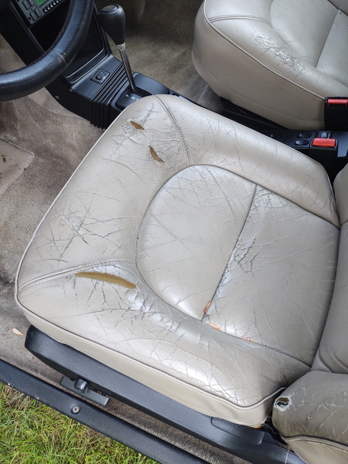 Saab-900-1992-Convertible-11