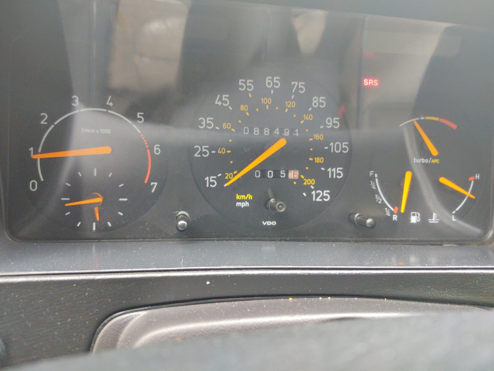 Saab-900-1992-Convertible-13