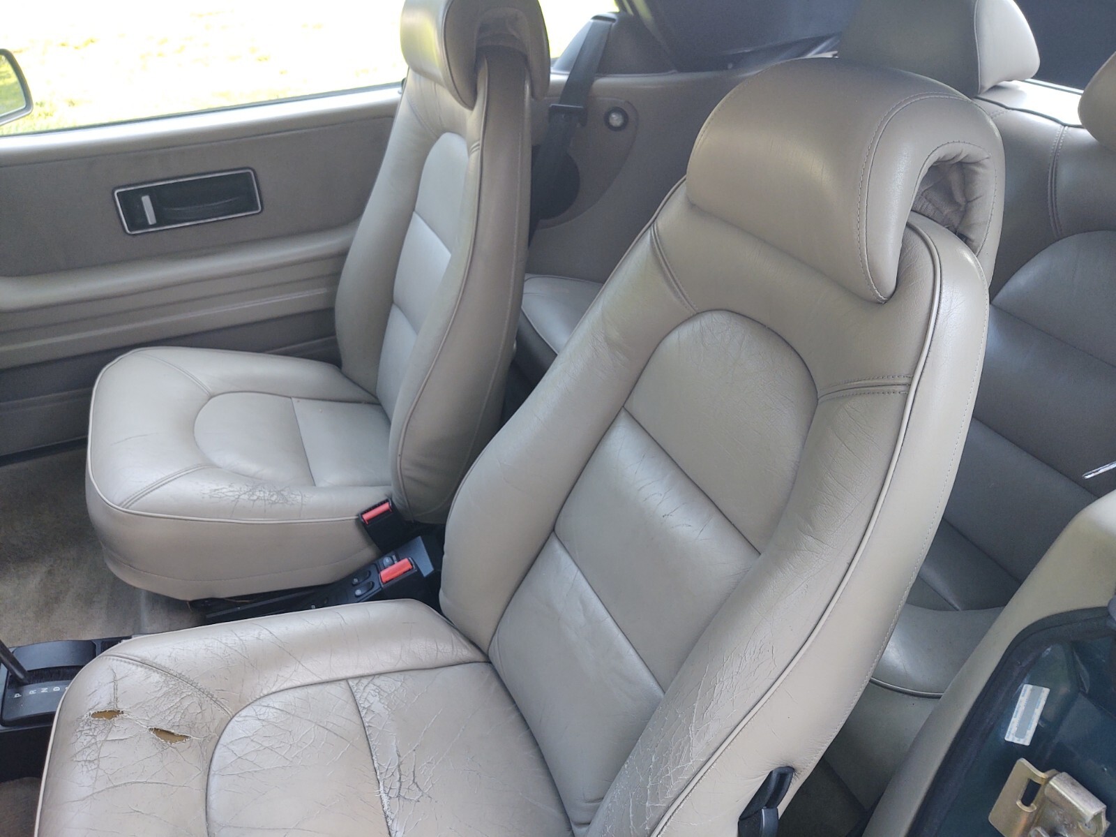 Saab-900-1992-Convertible-15