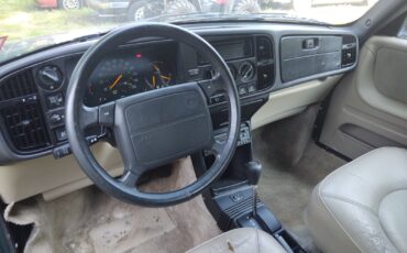 Saab-900-1992-Convertible-16