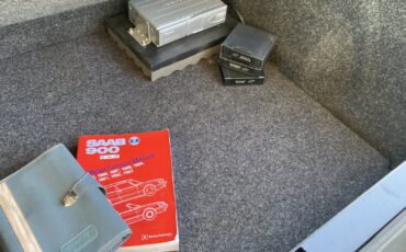 Saab-900-1993-Convertible-12
