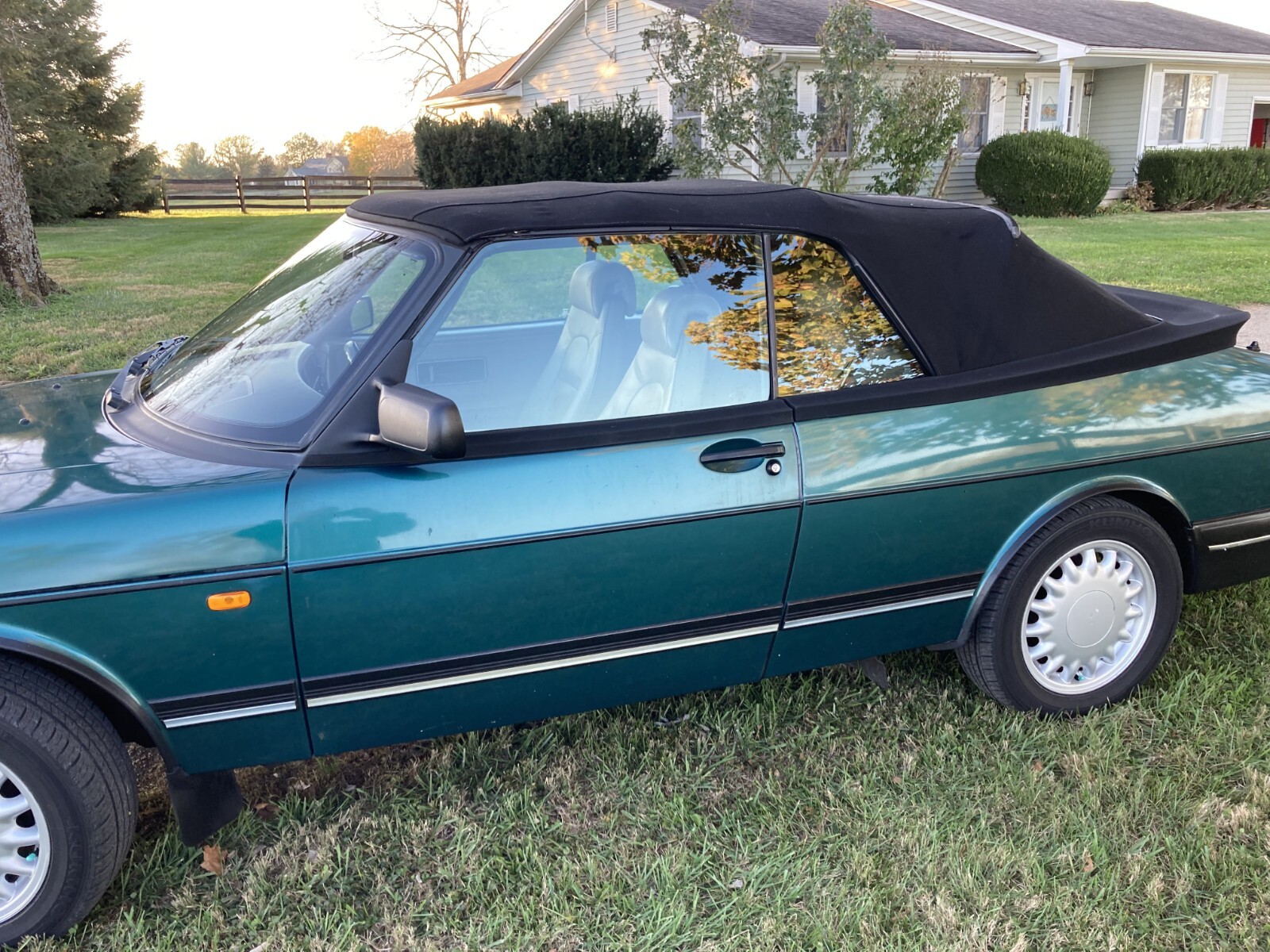 Saab-900-1993-Convertible-13