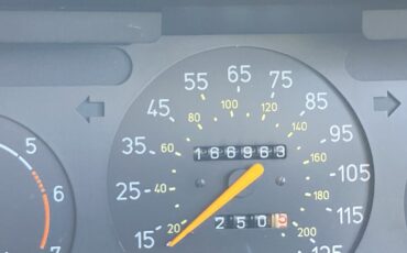Saab-900-1993-Convertible-8
