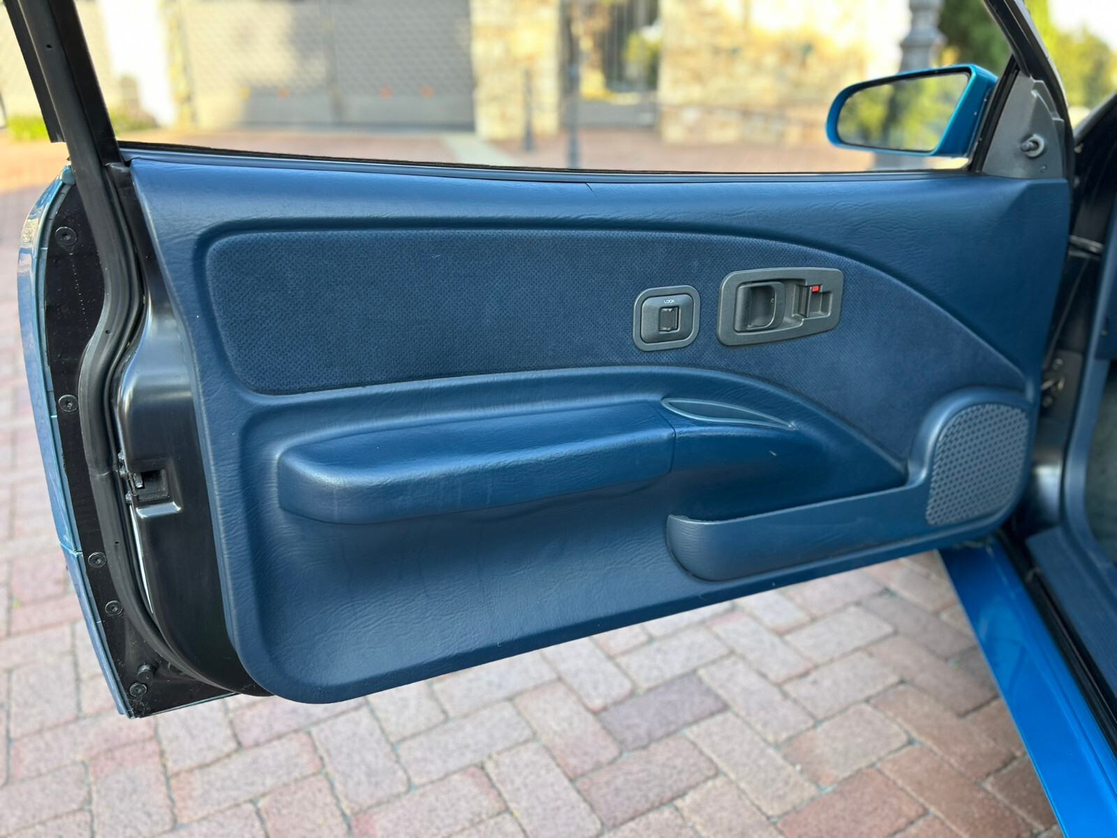 Saturn-S-Series-1991-Coupe-10