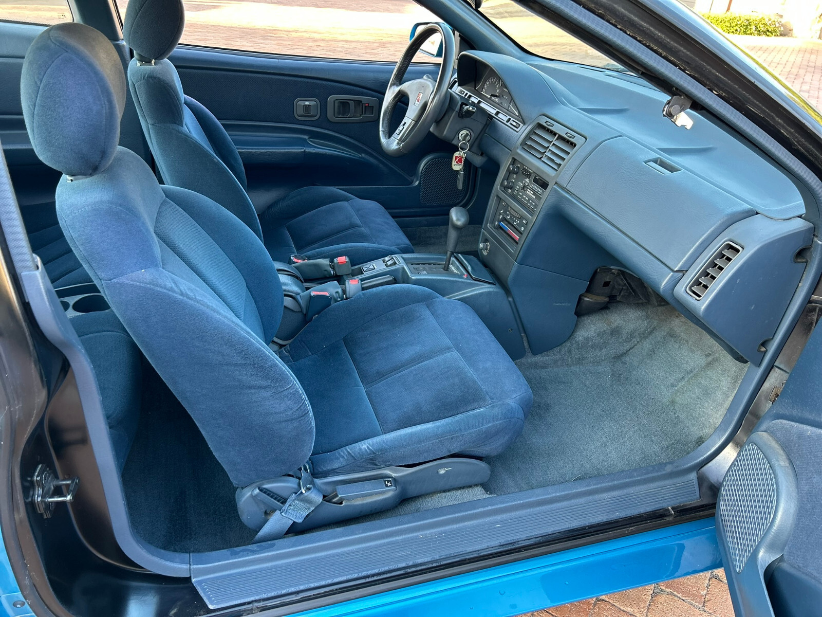 Saturn-S-Series-1991-Coupe-17