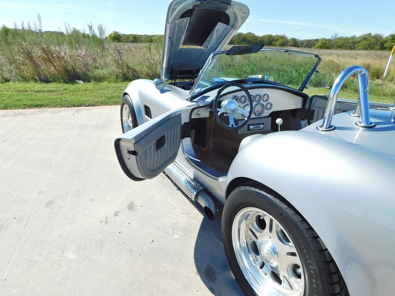 Shelby-Cobra-1964-Race-Car-10