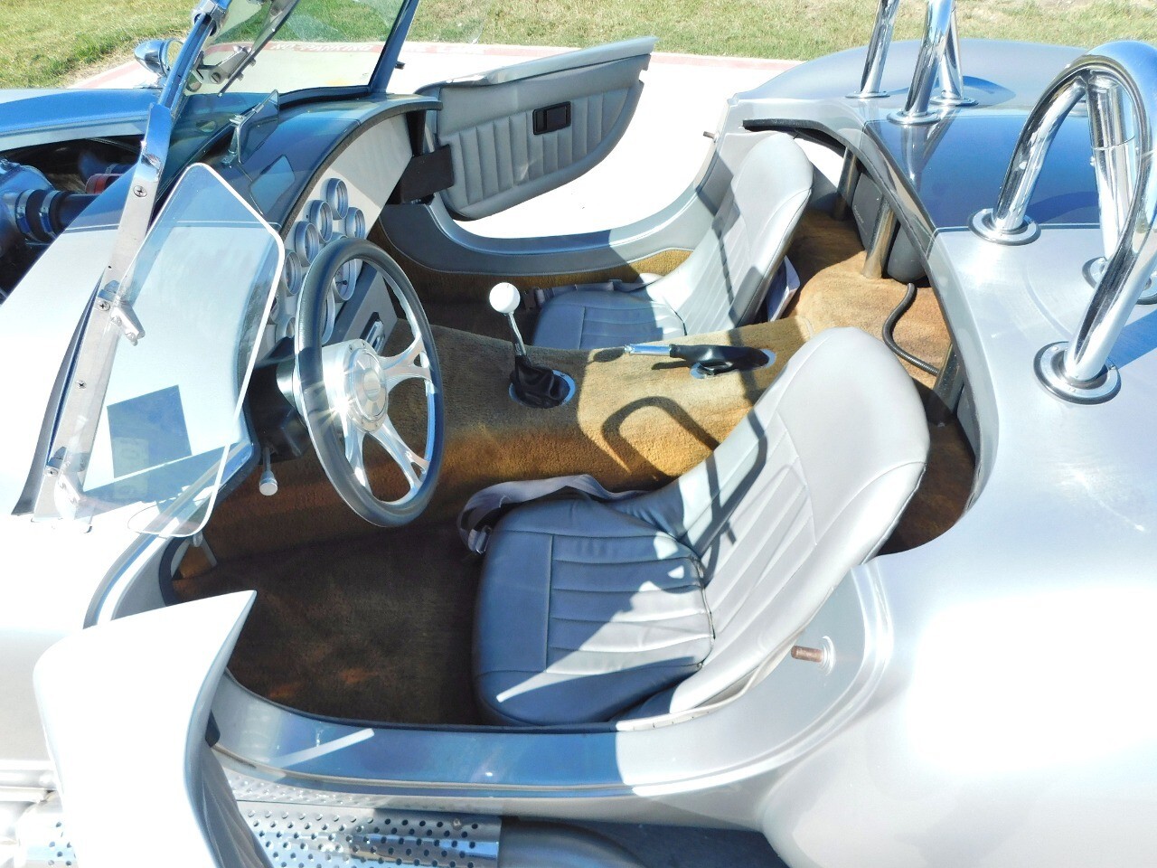 Shelby-Cobra-1964-Race-Car-8