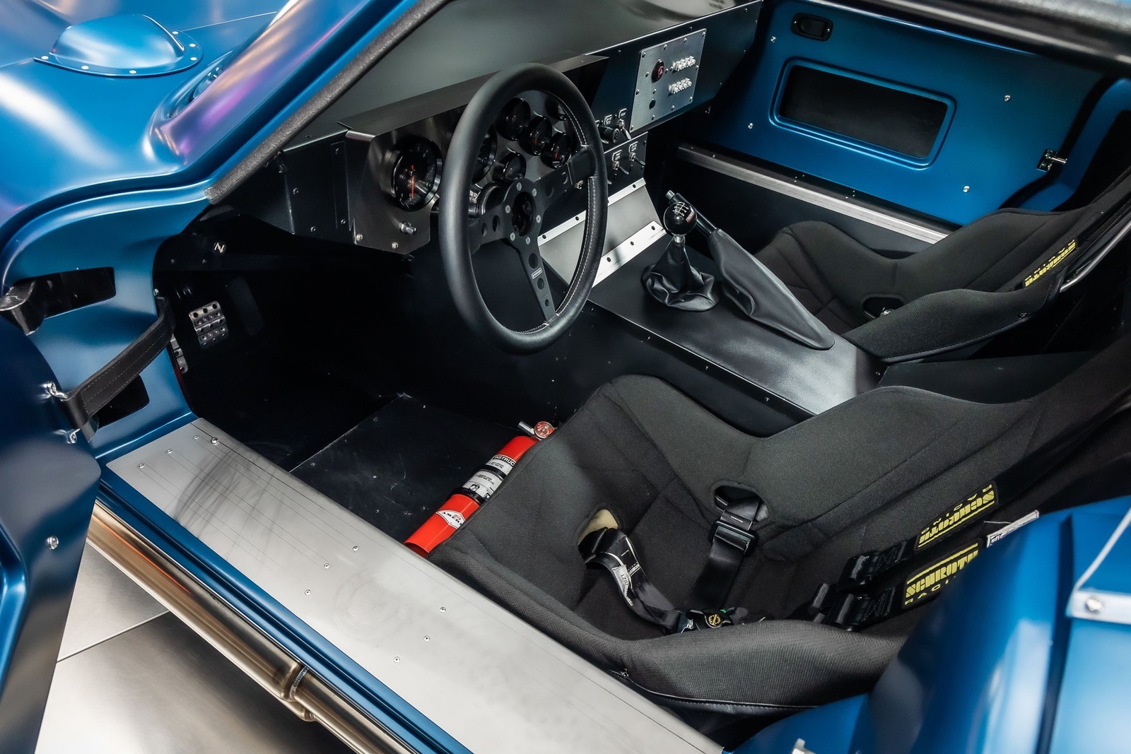 Shelby-Daytona-Coupe-1965-Coupe-2