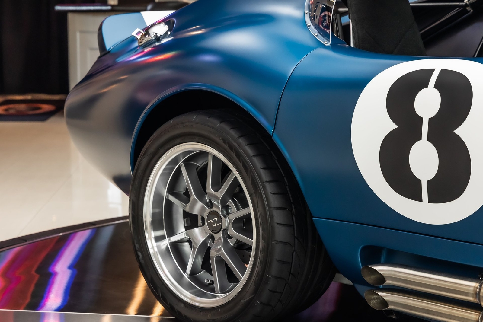 Shelby-Daytona-Coupe-1965-Coupe-22
