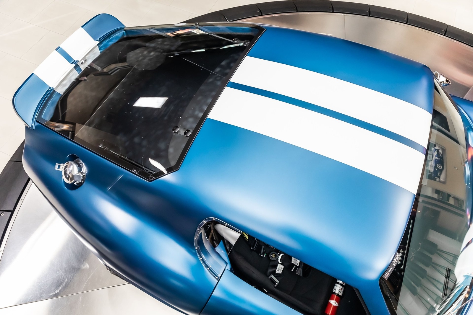Shelby-Daytona-Coupe-1965-Coupe-23