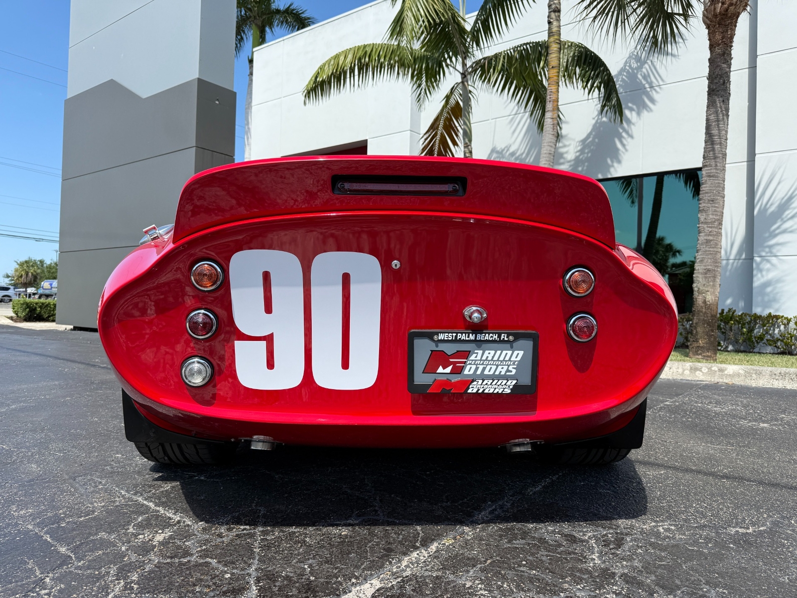 Shelby-Daytona-Coupe-Superformance-1965-2-Door-Coupe-11