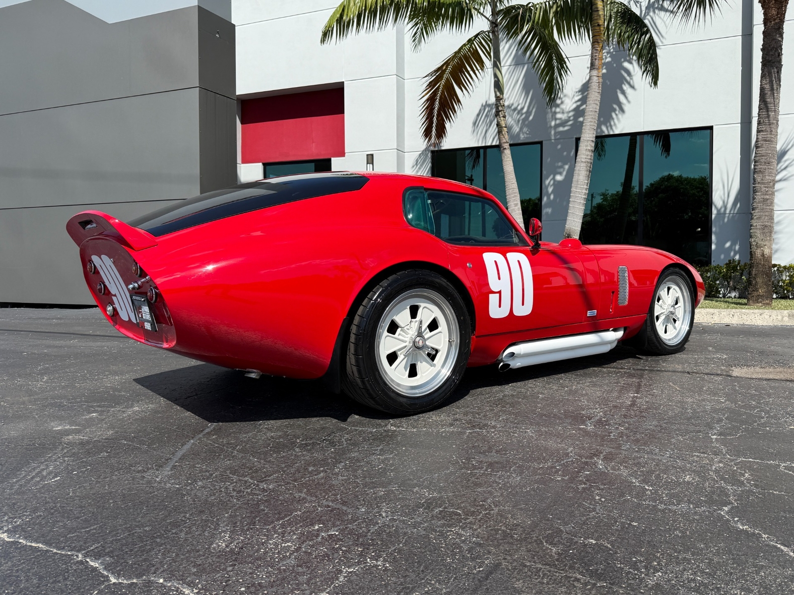 Shelby-Daytona-Coupe-Superformance-1965-2-Door-Coupe-13